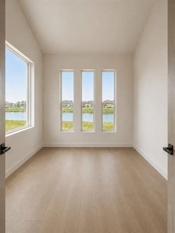 2800 Southbay Circle, Northlake, TX 76226