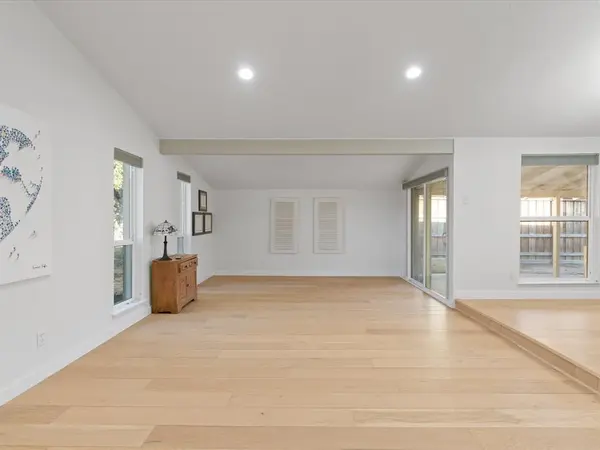 1804 Castille Drive, Carrollton, TX 75007