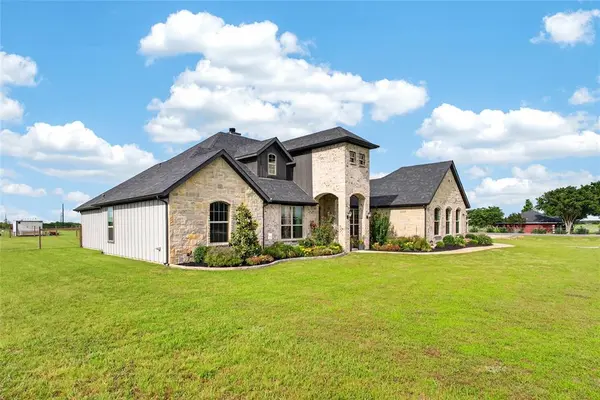 1705 S Fm 1752, Savoy, TX 75479