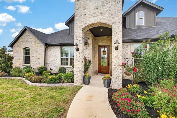 1705 S Fm 1752, Savoy, TX 75479
