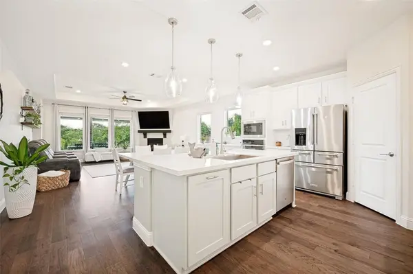 104 Lakeview Drive, Oak Point, TX 75068