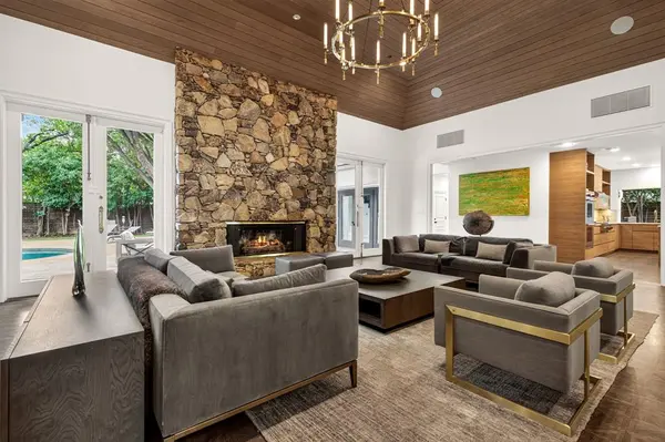 5205 Royal Lane, Dallas, TX 75229