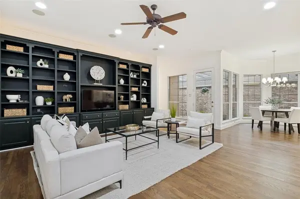 8648 Cherry Hill Drive, Dallas, TX 75243