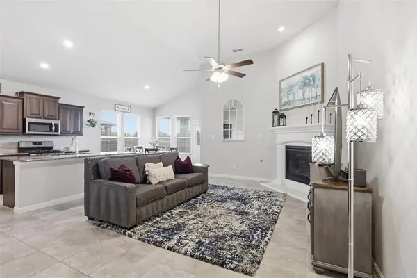 512 Dunster Lane, Saginaw, TX 76131