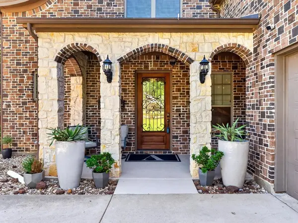 6741 Blackjack Oaks Road, Aubrey, TX 76227