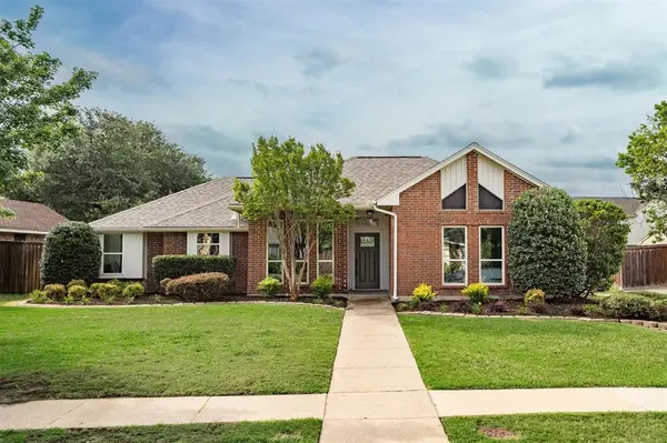 1902 Lansdown Drive, Carrollton, TX 75010