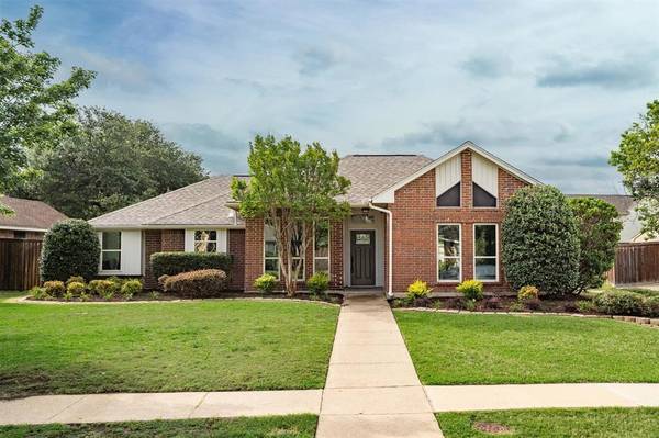 1902 Lansdown Drive, Carrollton, TX 75010