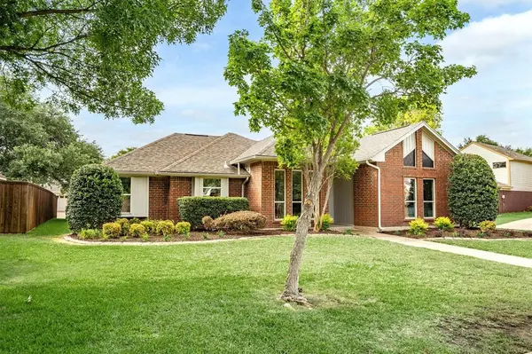 1902 Lansdown Drive, Carrollton, TX 75010