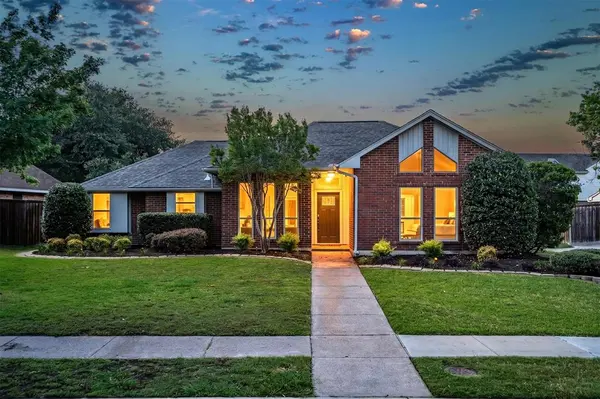 1902 Lansdown Drive, Carrollton, TX 75010