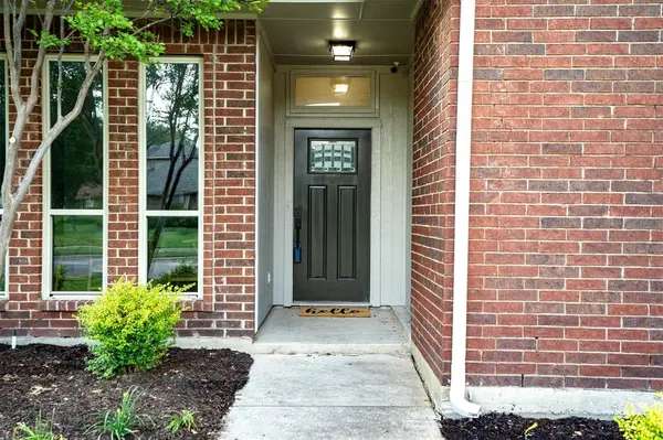 1902 Lansdown Drive, Carrollton, TX 75010
