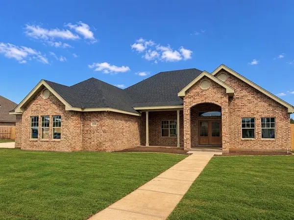 2518 Manor Oaks Terrace, Abilene, TX 79602