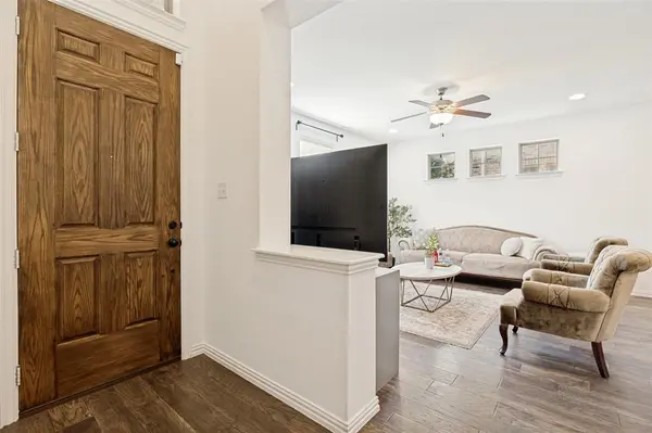 4246 Cascade Sky, Arlington, TX 76005