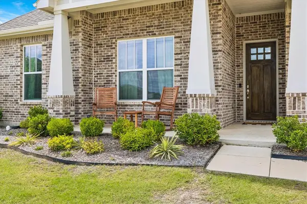 215 E Furlong, Willow Park, TX 76087