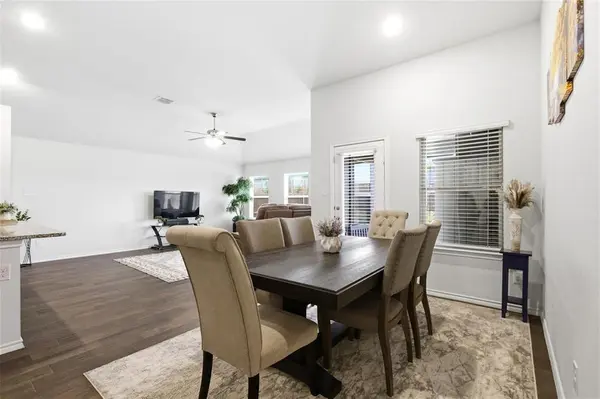 1016 Eastland Lane, Aubrey, TX 76227