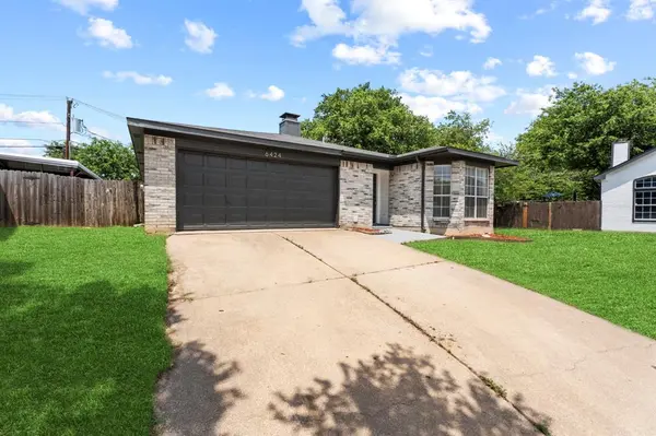 6424 Twilight Circle, Fort Worth, TX 76179