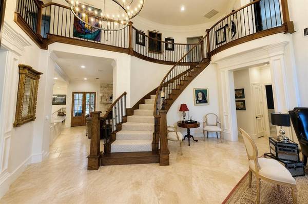 200 Compton Court, Colleyville, TX 76034