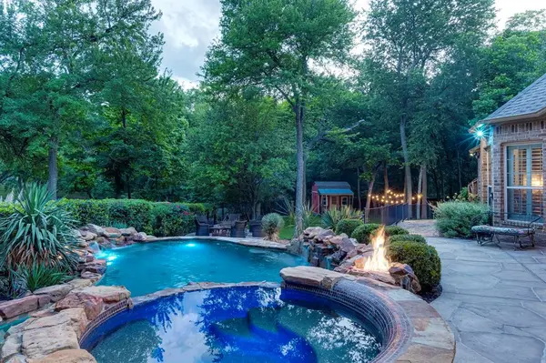 1450 Branding Iron Way, Midlothian, TX 76065