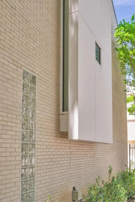 4125 Cole Avenue #2, Dallas, TX 75204