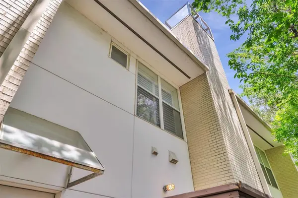 4125 Cole Avenue #2, Dallas, TX 75204