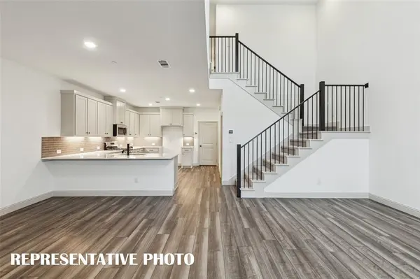 220 Dylan Way, Midlothian, TX 76065