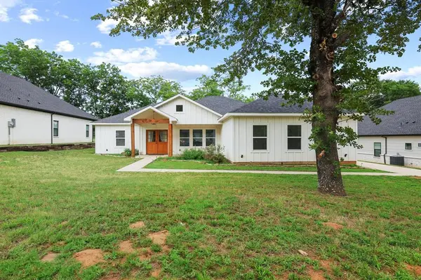 1834 S Park Avenue, Denison, TX 75020