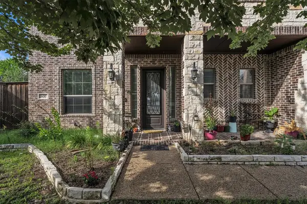 800 Goose Court, Forney, TX 75126