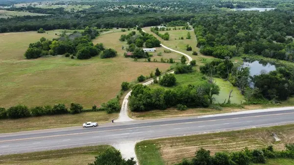 2517 State Highway 31, Hubbard, TX 76648