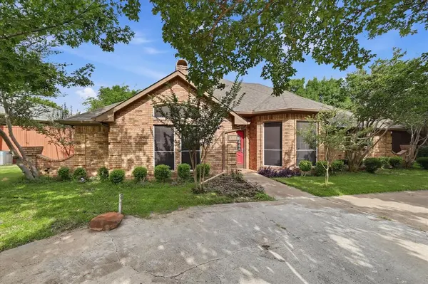 3719 Kelly Boulevard, Carrollton, TX 75007