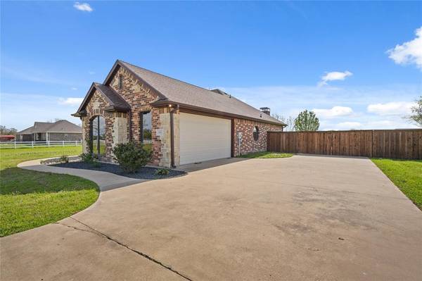 7754 County Road 275, Terrell, TX 75160