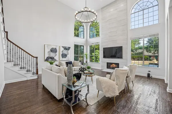 1807 Greenlea Cove, Southlake, TX 76092