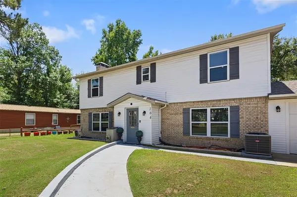 164 Arrowhead Street, Mabank, TX 75156