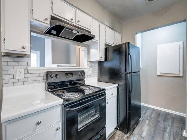 1122 Millview Drive #1704, Arlington, TX 76012