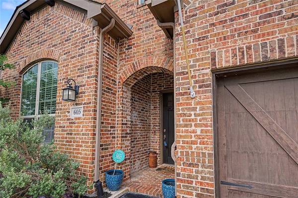 605 Fenceline Drive, Argyle, TX 76226