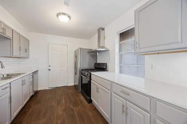 3827 Vineyard Drive, Dallas, TX 75212