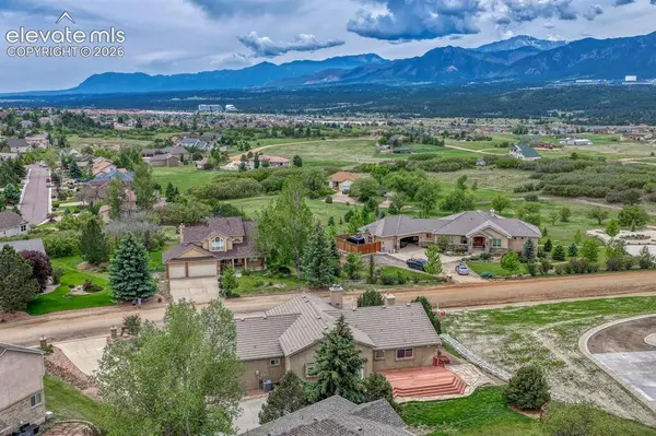 290 Lariat LN, Colorado Springs, CO 80921
