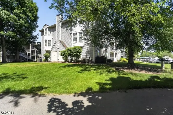177 Rachel Ct, Franklin Twp., NJ 08823