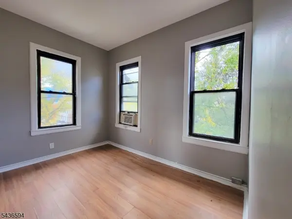 423 2nd St #3, Jersey City, NJ 07302