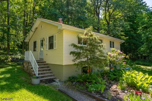 35 Windy Bush Ln, Sparta Twp., NJ 07871