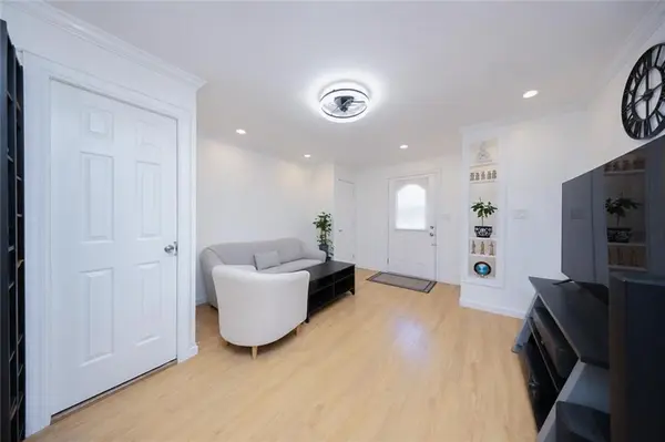 37 Yale ST, Staten  Island, NY 10303