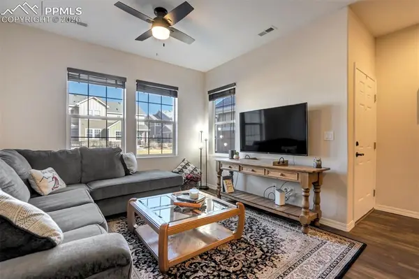 68 S Olympian DR, Colorado Springs, CO 80905