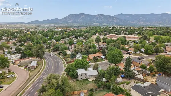 2297 Whitewood DR, Colorado Springs, CO 80910