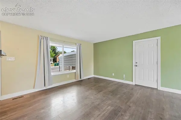 2297 Whitewood DR, Colorado Springs, CO 80910
