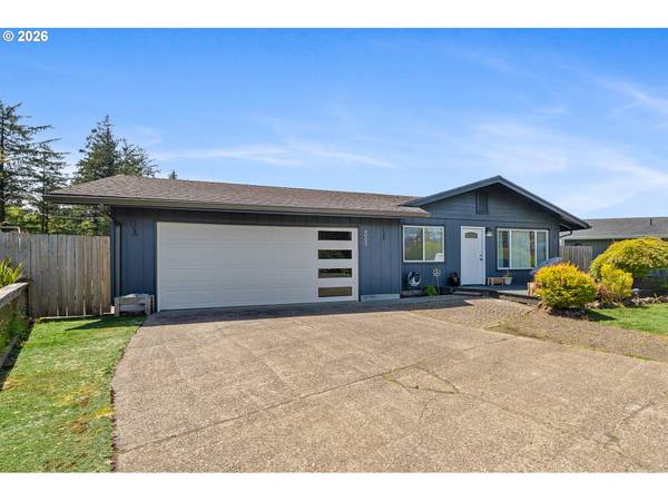 4005 FILBERT ST, Tillamook, OR 97141