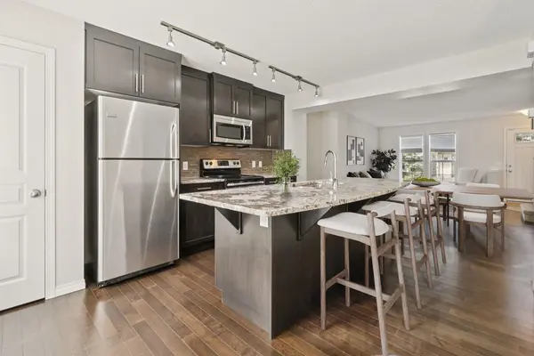 10 Auburn Bay Common SE, Calgary, AB T3M 0M3