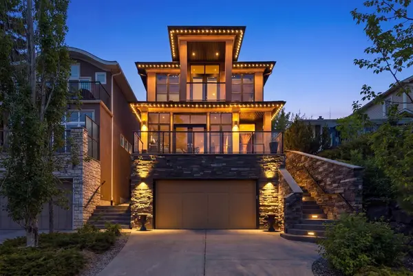 3610 8 AVE NW, Calgary, AB T2N 1C9
