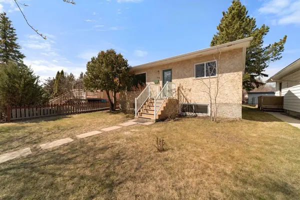 5228 47 ST, Camrose, AB T4V 1K4