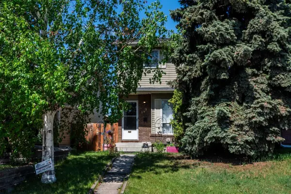 167 Erin Mount PL SE, Calgary, AB T2B 2T3