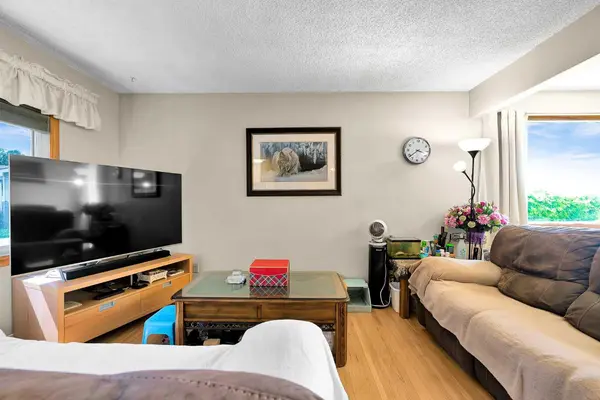 244 Travis PL NE, Calgary, AB T2K 3W4