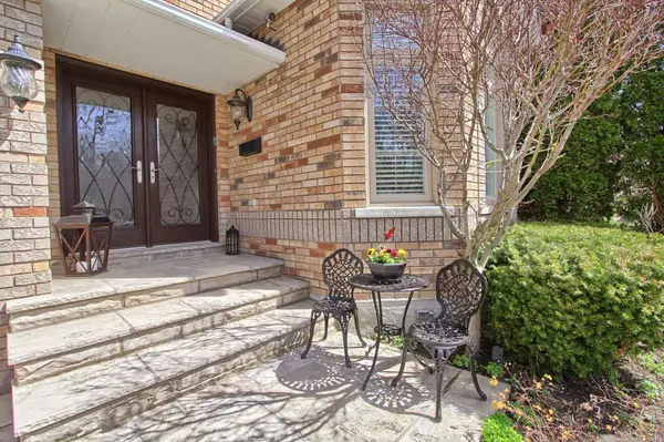 32 Timber Valley AVE, Richmond Hill, ON L4E 3S6