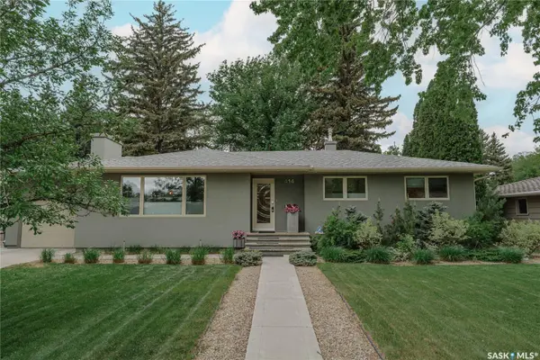 414 Lake CRESCENT, Saskatoon, SK S7H 3A4